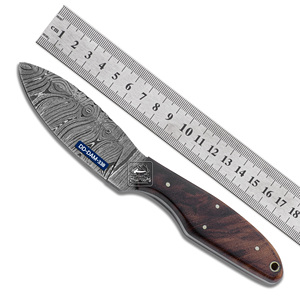Cuchillo de Caza Personalizable Hecho a Mano DD-DAM-338, Hoja de Acero de Damasco, Punta de Lanza de 4 mm, Mango de Madera de Palisandro Exótico, Cuero Repujado - Product Image 1