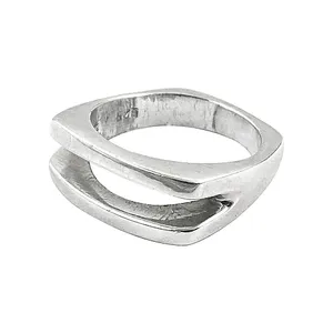 Bague Double Bande Minimaliste Moderne en Argent 925, Design Géométrique Carré, Zircon, Plaqué Rhodium Pureté 14k, Pierre Taillée, Promesse - Product Image 3