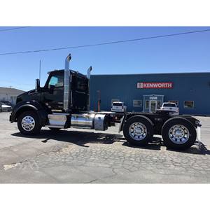 Camión de Combustible Diésel Kenworth T880 2026, Vehículo de Alto Rendimiento y Uso Pesado - Product Image 2