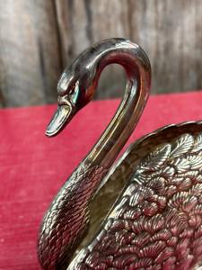 Artistic Silver <b>Napkin</b> Holder with Swan Shape for Home Decor Parties Guest Serving Tabletop Display and Gifting Purpose - Product Image 2