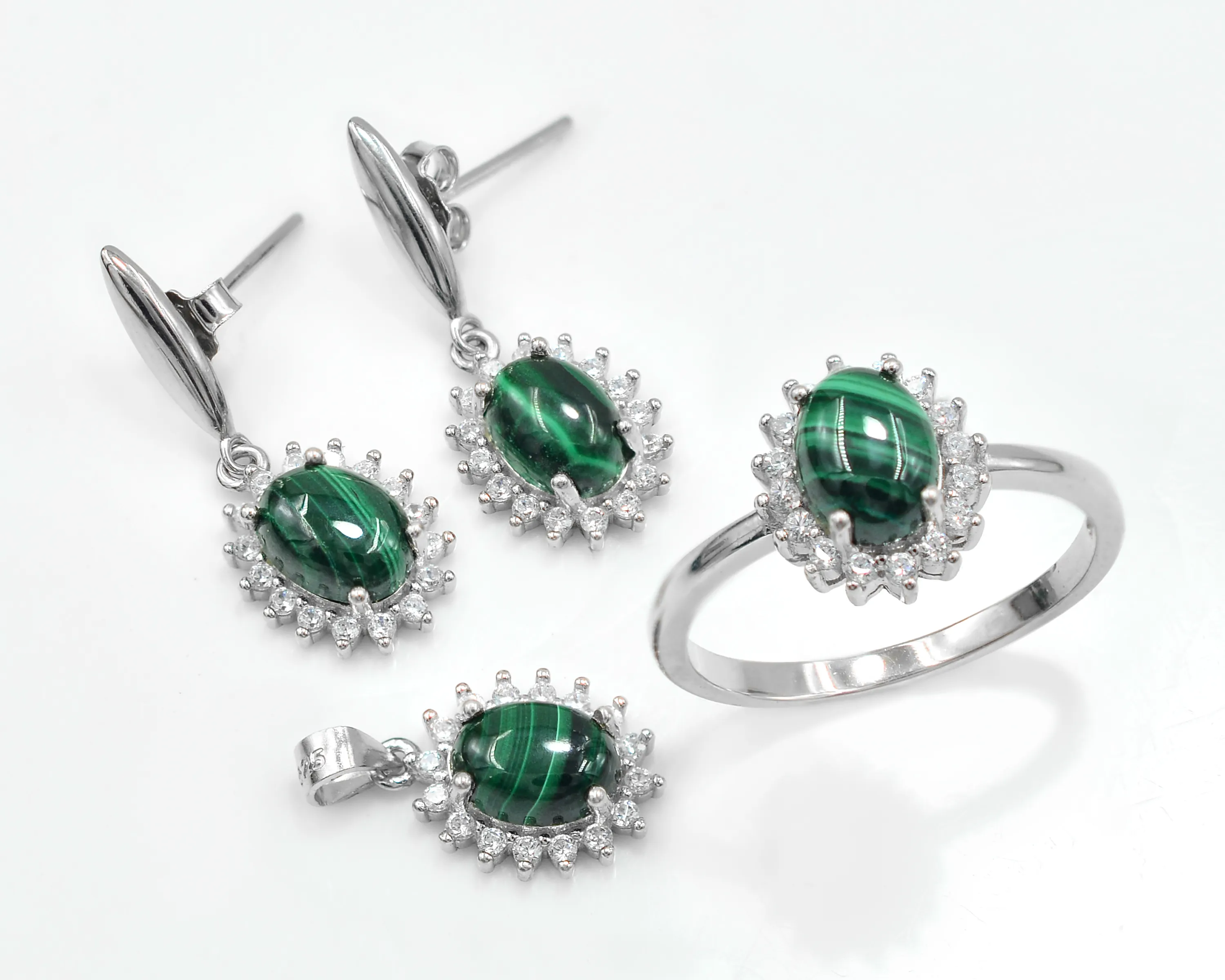 Tự Nhiên Malachite Mịn Cab Phụ Nữ Trang Sức Set Nhẫn Bông Tai & Mặt Dây Chuyền Thiết Lập 925 Sterling Silver Bridal Set Bán Buôn Nhà Cung Cấp