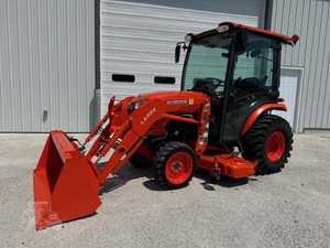 2019 para KUBOTA B2650HSDC Tractor usado - Product Image 3