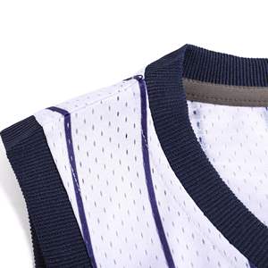 Maillot de basketball grande taille pour homme, style débardeur, en maille 100 % polyester, avec graphiques d'équipe personnalisés, shorts, commandes en gros pour équipes - Product Image 4