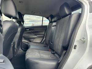 Mitsubishi Eclipse Cross SEL S-AWC 2024 blanc, conduite à gauche, d'occasion, toit ouvrant, démarrage à distance, sièges en cuir, automatique, jantes en alliage - Product Image 6