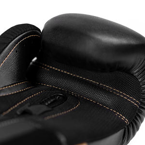 Gants de boxe classiques personnalisés en usine noir doré couleur réfléchissant personnalisé poinçonnage formation professionnelle gants de boxe - Product Image 5