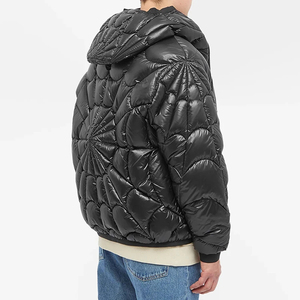 Fabricant de veste d'hiver matelassée personnalisée pour hommes, coupe-vent épais noir à capuche et rembourré, brillant et chaud - Product Image 4