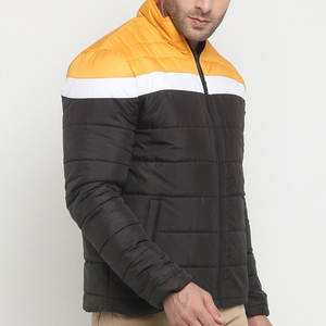 Veste matelassée pour hommes de haute qualité fabriquée au Pakistan, vêtements d'hiver personnalisés avec col à capuche, vente en gros de vestes matelassées de bombardier - Product Image 4