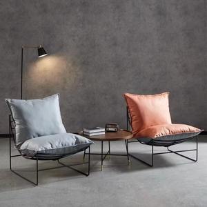 Silla de Comedor sin Brazos de Cuero Genuino con Diseño Acolchado para Oficina en Casa, Sala de Estar, Bar en Casa, Bodega, Almacén - Product Image 4