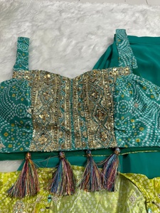 Ensemble Palazzo élégant de Designer Moon Western Wear avec chemisier et Koti avec paillettes de broderie d'impression numérique et travail en miroir - Product Image 4