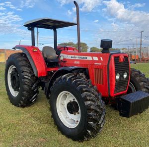Tracteurs Massey Furguson à vendre MF 385. - Product Image 1