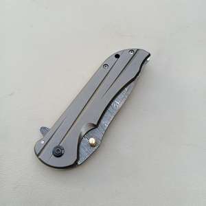 Cuchillo plegable de acero de Damasco hecho a mano, cuchillos de bolsillo para acampar, senderismo, cuchillo plegable de bloqueo interior - Product Image 6