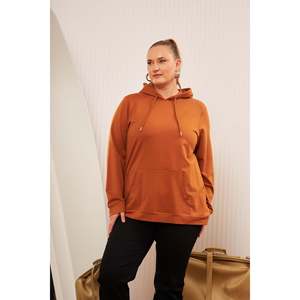 เสื้อสเวตเชิ้ตมีฮู้ดสีคาเมลไซส์พลัส - Product Image 4