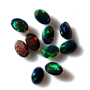 Cabina ovale 7x5mm opale nero naturale, cabochon opale nero genuino, pieno di fuoco pietra preziosa opale 0.54 cts per gioielli