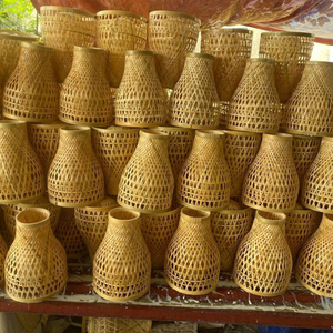 Lanterne à cadre en bambou-Lumière artisanale traditionnelle vietnamienne - Product Image 1