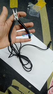 Alicates Profesionales de Acero Quirúrgico Inoxidable de 3 pies con Cable Conectado a Tierra para Micro Soldadura, Joyería, Artesanía, Moldeado de Alambre, Mango Negro - Product Image 3