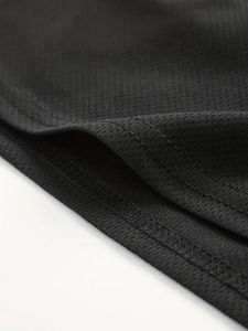 Pantalones cortos deportivos de algodón para hombre con logotipo personalizado al por mayor, pantalones cortos informales negros lisos de alta calidad con tejido de malla y técnicas estampadas - Product Image 2