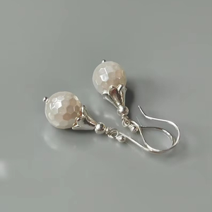 Boucles d'oreilles pendantes en perles naturelles, argent sterling 92,5, poli or, faites à la main, pierre naturelle, cadeau, fabricant indien, boucles d'oreilles faites à la main - Product Image 1