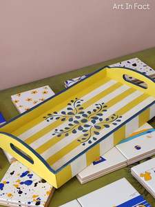 Bandeja de servir de madera roja hecha a mano con estampado de granada, plato decorativo con asas para mesa de centro, decoración de cocina. - Product Image 4