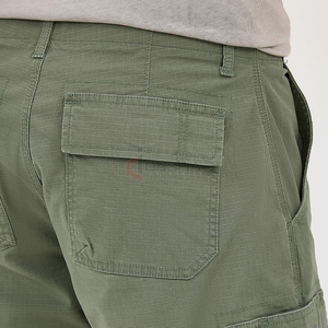 Venta al por mayor de pantalones cortos de carga para hombre 100% algodón de alta calidad de moda elegante de color negro logotipo personalizado transpirable pantalones cortos de secado rápido - Product Image 4