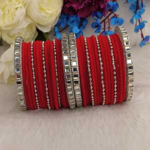 ชุดกำไลข้อมืองานแต่งแบบอินเดียสำหรับผู้หญิงกำไลข้อมือโลหะกำมะหยี่แบบเรียบพร้อมลูกปัดโลหะ - Product Image 1