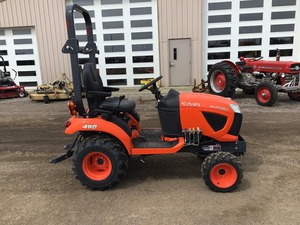 Tracteur agricole compact Kubota BX2680 4 roues motrices, machine agricole - Product Image 4