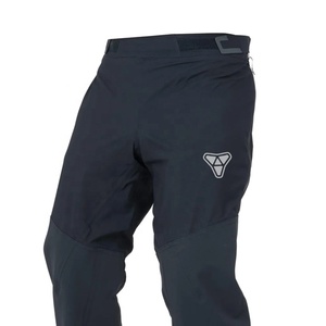 Pantalones de moto diseñados para uso prolongado en carretera con soporte de protección para las rodillas de nivel CE 1. - Product Image 4