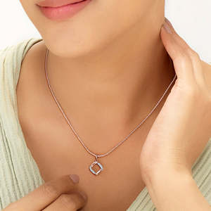 สร้อยคอจี้เพชรทรงสี่เหลี่ยมเอียง เครื่องประดับลำลอง - Product Image 2