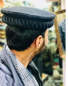 Atractivo Gorro Chitrali Unisex, Tradicional, Cálido, Suave, Hecho a Mano, Transpirable, de Fibra Plateada, Informal, para Viajes, Deportes Diarios al Aire Libre - Product Image 1