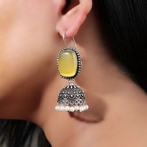 Boucles d'oreilles Jhumka en argent oxydé avec pierre jaune et perles, bijoux élégants pour les étudiantes - Product Image 3