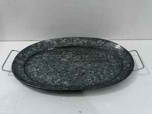 Plat à pizza ovale en métal blanc foncé à pois, résistant aux hautes températures, design industriel, 28/30 cm, VISHAL HANDICRAFT, produit OEM - Product Image 3