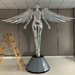 Escultura de Maniquí Femenino Android Cromado Cyberpunk Iluminado con LED de Neón Personalizado para Eventos de Discoteca - Product Image 2