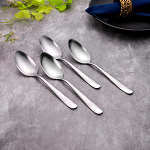 ช้อนสแตนเลสสีเงินมินิมาเจสติก (ชุด 4 ชิ้น) ช้อนผสมชาแบบยาวทันสมัย ดีไซน์กระจกเงา สำหรับใช้ในร้านกาแฟ งานปาร์ตี้ ปลอดภัย ขนาด 15 มล. - Product Image 1