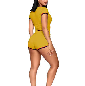 Conjunto de pantalones cortos elegantes cómodos y de secado rápido de dos piezas de calidad superior con logotipo personalizado para mujer - Product Image 6