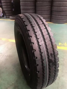 Achetez un pneu d'essieu de traction fiable 295/75R22.5 optimisé pour les applications de traction profonde et des performances routières stables sous charges lourdes - Product Image 2
