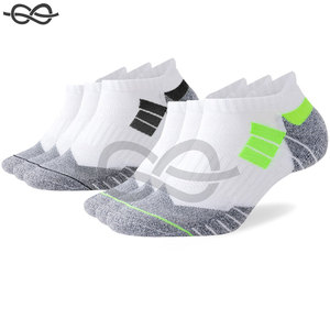 Chaussettes de sport à coussinet épais pour hommes Chaussettes de cheville respirantes pour le confort Chaussettes de course à coupe basse Sports Gym et usage quotidien - Product Image 2