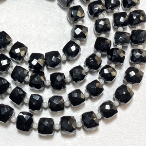 Cuentas en forma de caja facetadas de ónix negro, piedras preciosas en forma de cubo natural de 7-8MM para suministros de cuentas - Product Image 4