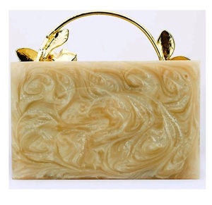 Bolso de mano de resina de lujo Bolso de noche único hecho a mano - Product Image 3