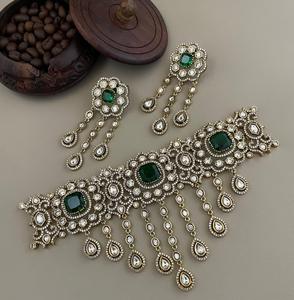 Collier fantaisie en diamant CZ serti de boucles d'oreilles et collier en diamant américain Tikka pour mariage CZ Zircon diamant pour femme - Product Image 2