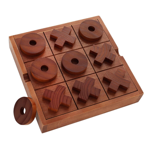 Jeu de société de stratégie en bois Tic Tac Toe avec des pièces X et O durables, idéal pour l'apprentissage, le divertissement et les soirées de jeux en famille - Product Image 5