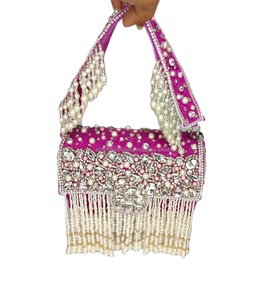 Sacs en jute bohèmes brodés en gros, durables, faits à la main, sacs bohèmes banjara pour femmes et filles à prix avantageux par LUXURY CRAFTS - Product Image 1