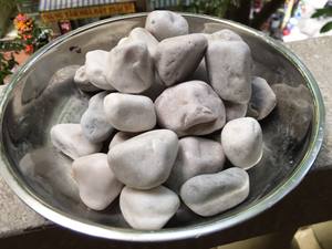 CAILLONS ET GRAVIERS BLANCS NATURELS DE QUALITÉ SUPÉRIEURE PARFAITS POUR L'AMÉNAGEMENT PAYSAGER CONCEPTION DE JARDIN DÉCORATIF ET HARDSCAPING - Product Image 3