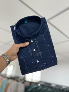 Nueva tela clásica Premium Heavy Royal con Secuencia de bordado Work Kurta Pyjama Colección para hombres - Product Image 3