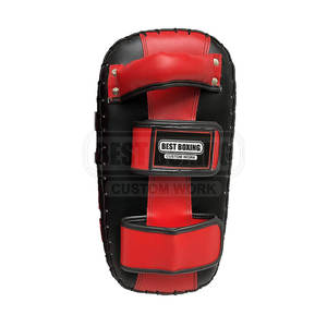 Bouclier d'entraînement pour arts martiaux boxe MMA karaté avec design incurvé et poignées renforcées Bouclier de coup de pied de boxe - Product Image 3