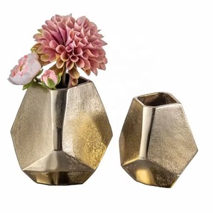 Vase à fleurs en laiton doré de luxe pièce maîtresse élégante pour fleurs fraîches et artificielles parfait pour la décoration intérieure - Product Image 5
