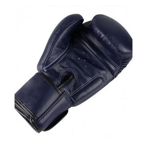 Guantes deportivos de fabricación profesional Nuevo diseño Guantes con logotipo impreso en pantalla personalizados Guantes de boxeo especiales para entrenamiento - Product Image 4