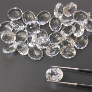 Topacio Blanco Natural de 12x10 mm, Corte Ovalado, Calidad Superior, Calibrado, Gema Suelta para la Creación de Joyería de Diseño - Product Image 1