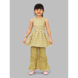 Ensemble Kurta Premium pour Enfants de Fournisseur Indien, Style Palazzo, Haute Solidité des Couleurs, Tissu Respirant, pour Filles, Fêtes et Célébrations, Recyclé - Product Image 4