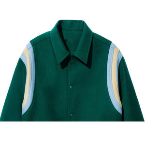 แจ็คเก็ตวาร์ซิตี้หนังแกะสำหรับฤดูหนาว สไตล์สตรีทแวร์ ผลิตตามสั่งจากโรงงาน ขายส่ง ออกแบบ OEM ระบายอากาศ กันลม สำหรับผู้ชาย ปักลายด้านหน้า - Product Image 2