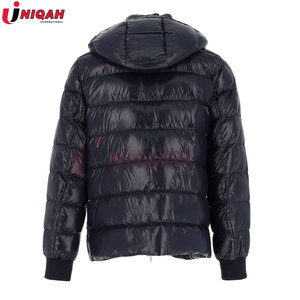 เสื้อแจ็คเก็ตพัฟเฟอร์ผู้ชายคุณภาพสูง อุ่นสบาย ผ้าขนสัตว์ ระบายอากาศได้ดี สไตล์ไฮสตรีท บุด้วยโพลีเอสเตอร์ สำหรับฤดูหนาว รับสกรีนโลโก้ - Product Image 2