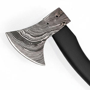 Haches en acier Damas de qualité professionnelle avec construction à lame pleine et manche en bois durable Hache en acier Damas - Product Image 6
